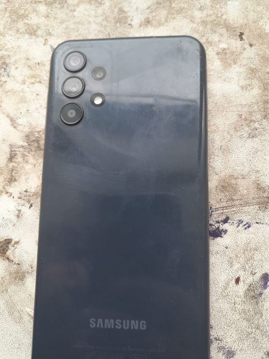 Продаю сотовый телефон Самсунг А13