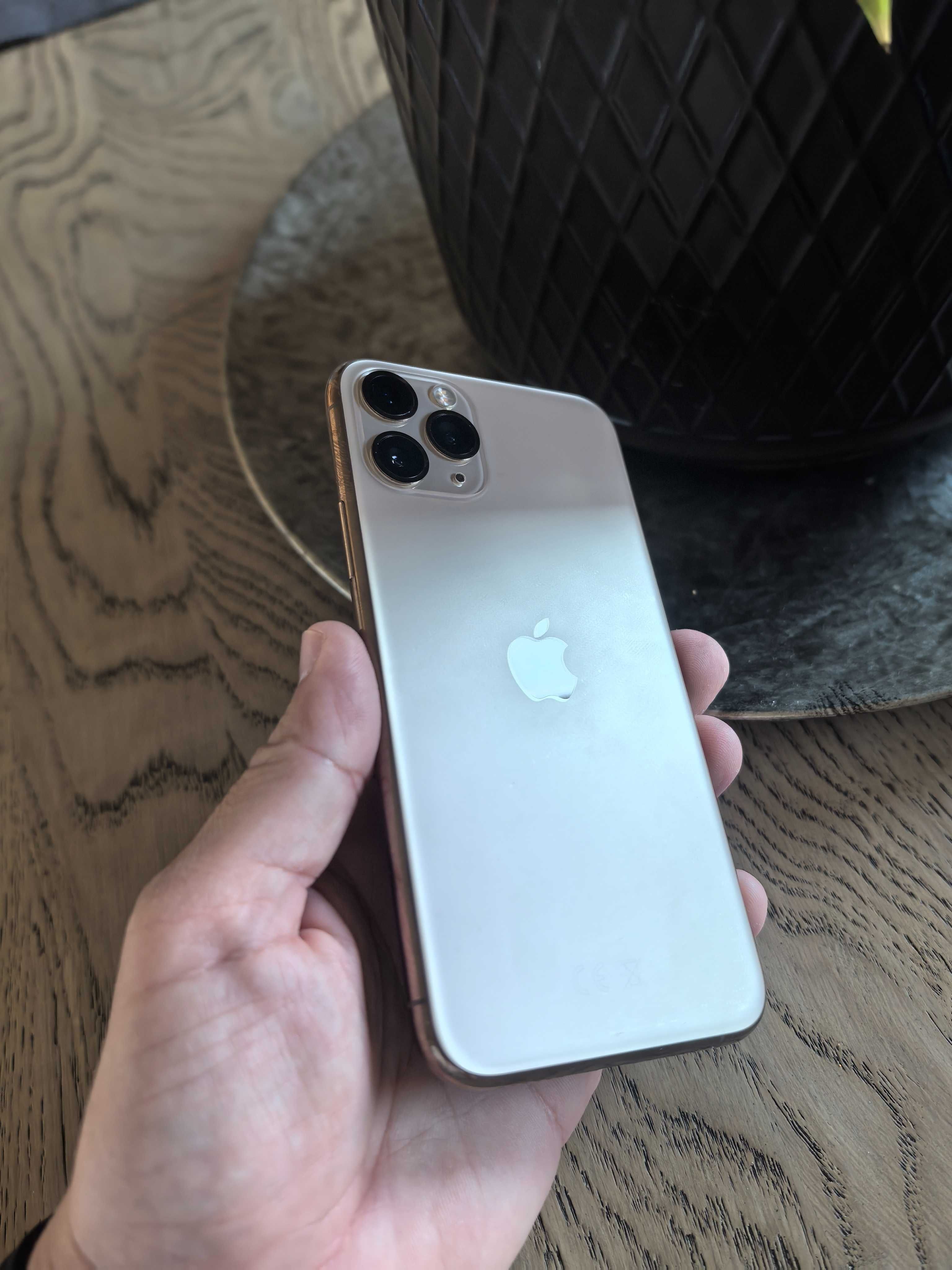 Iphone 11 Pro în stare foarte bună