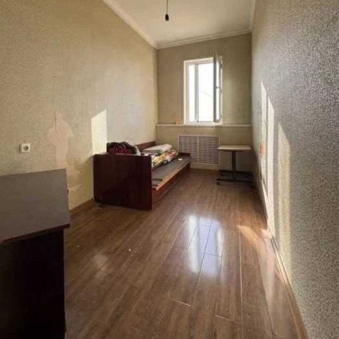 Продаётся 3/9/9 Юнусабад 11, линия метро, 70 м2, ключи в нотариусе