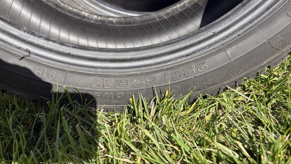 Set 4 anvelope iarna 225/45/R17