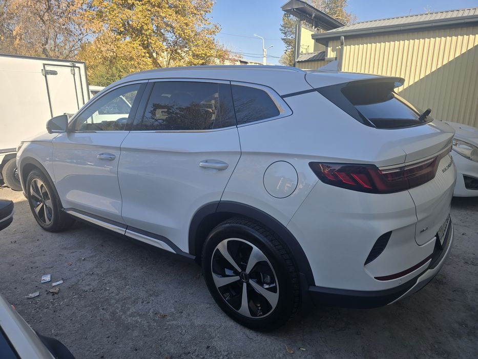 BYD song plus gibrid