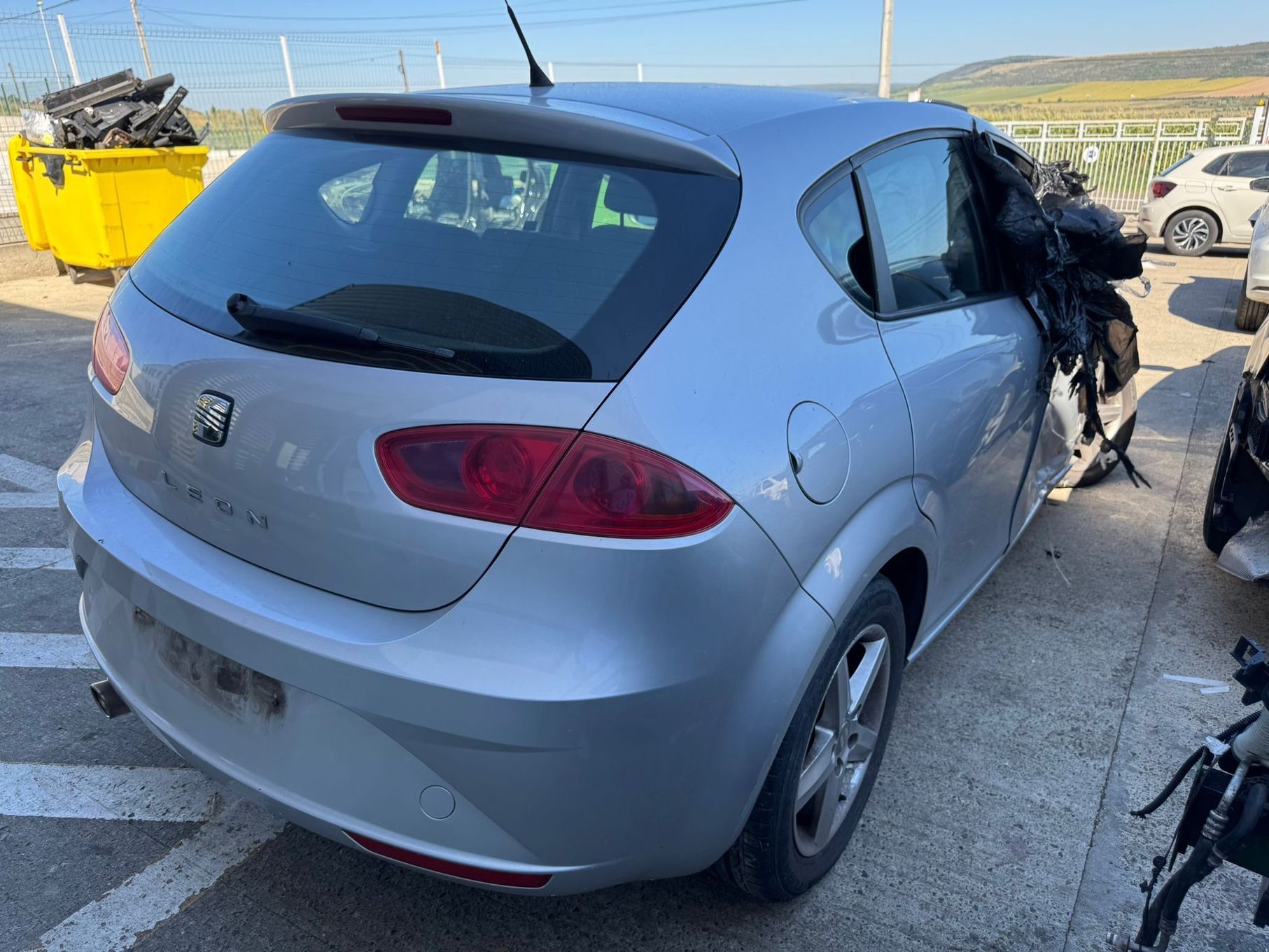 Dezmembrez / Dezmembrari / Piese / Accesorii Seat leon facelift 2012 1.6 tdi cay stanga