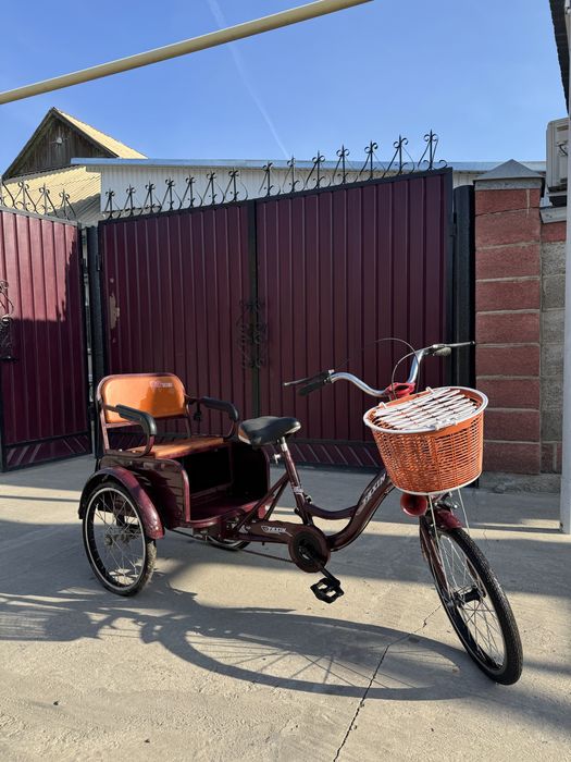 Взрослый трехколесный велосипед