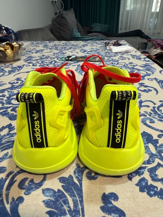 Маратонки adidas 38