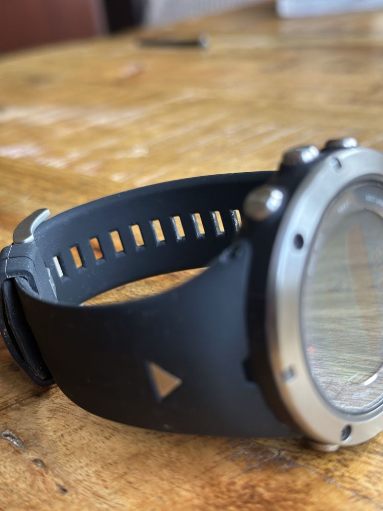 Часовник Suunto Ambit3