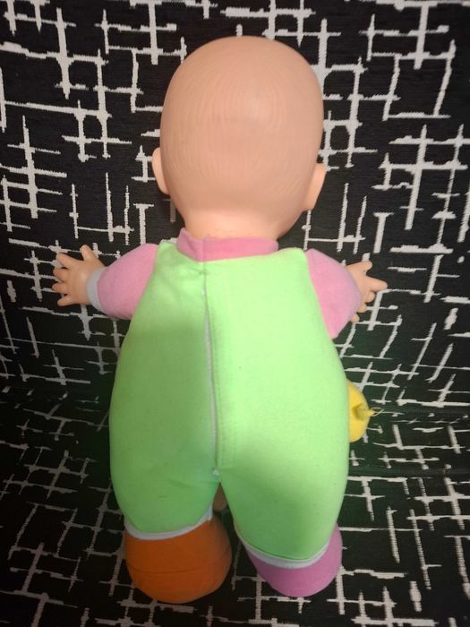 O papusa care vorbeste