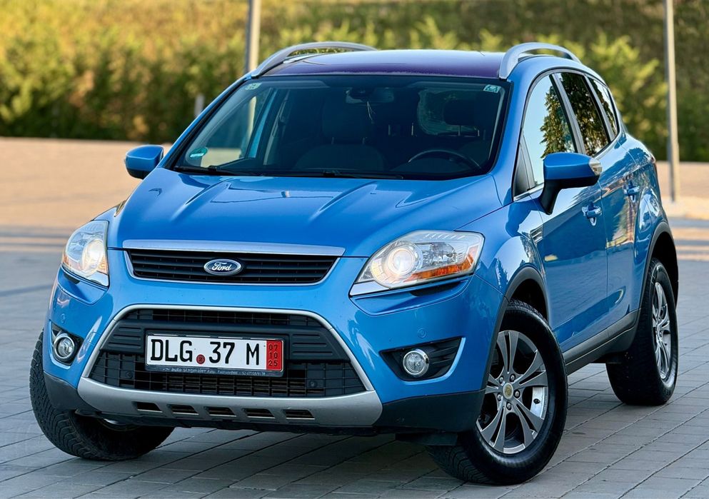 # Ford Kuga / Titanium /163cp /4x4