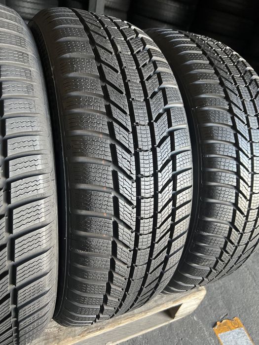 4 anvelope de iarna 215/55/17 Continental 8 mm DOT 2022!