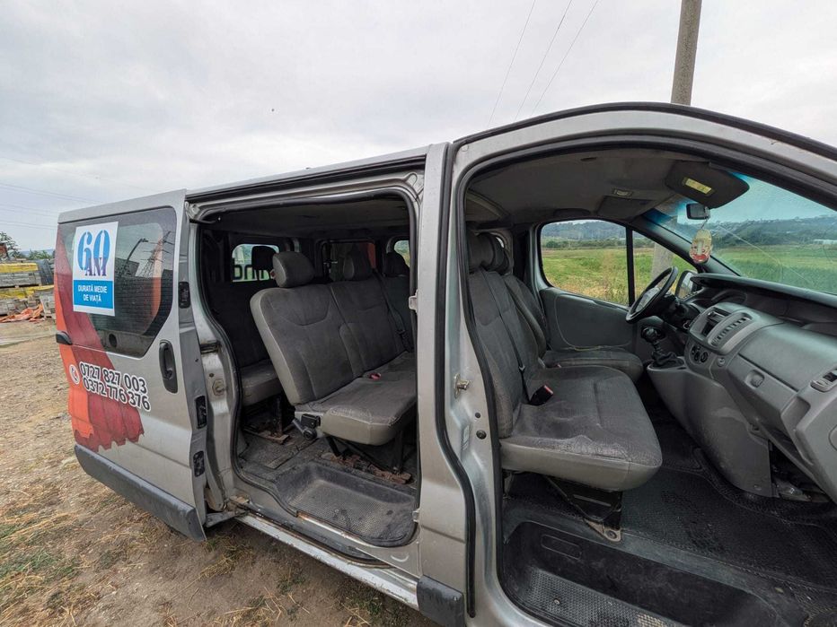 Renault Trafic 8 + 1