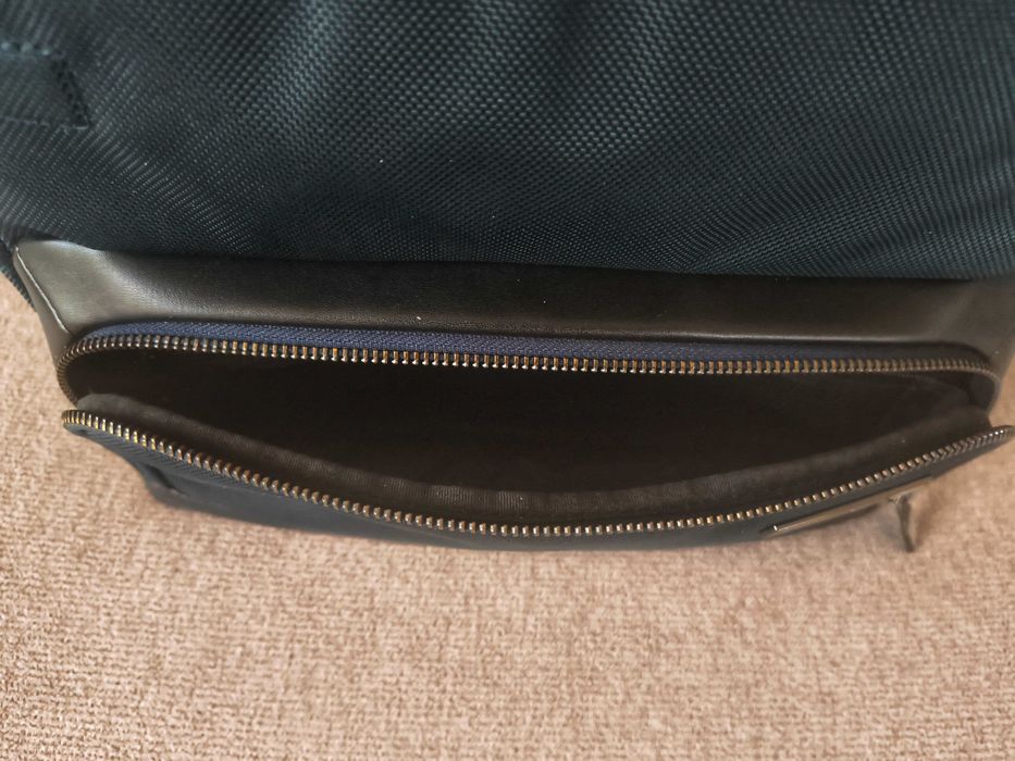 Samsonite Sefton Crossbody L TCP with tablet compartment, Navy