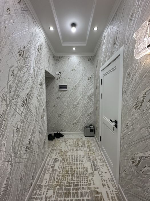 Сотилади новостройка 2 хона 5 этаж вокзал караван магазин