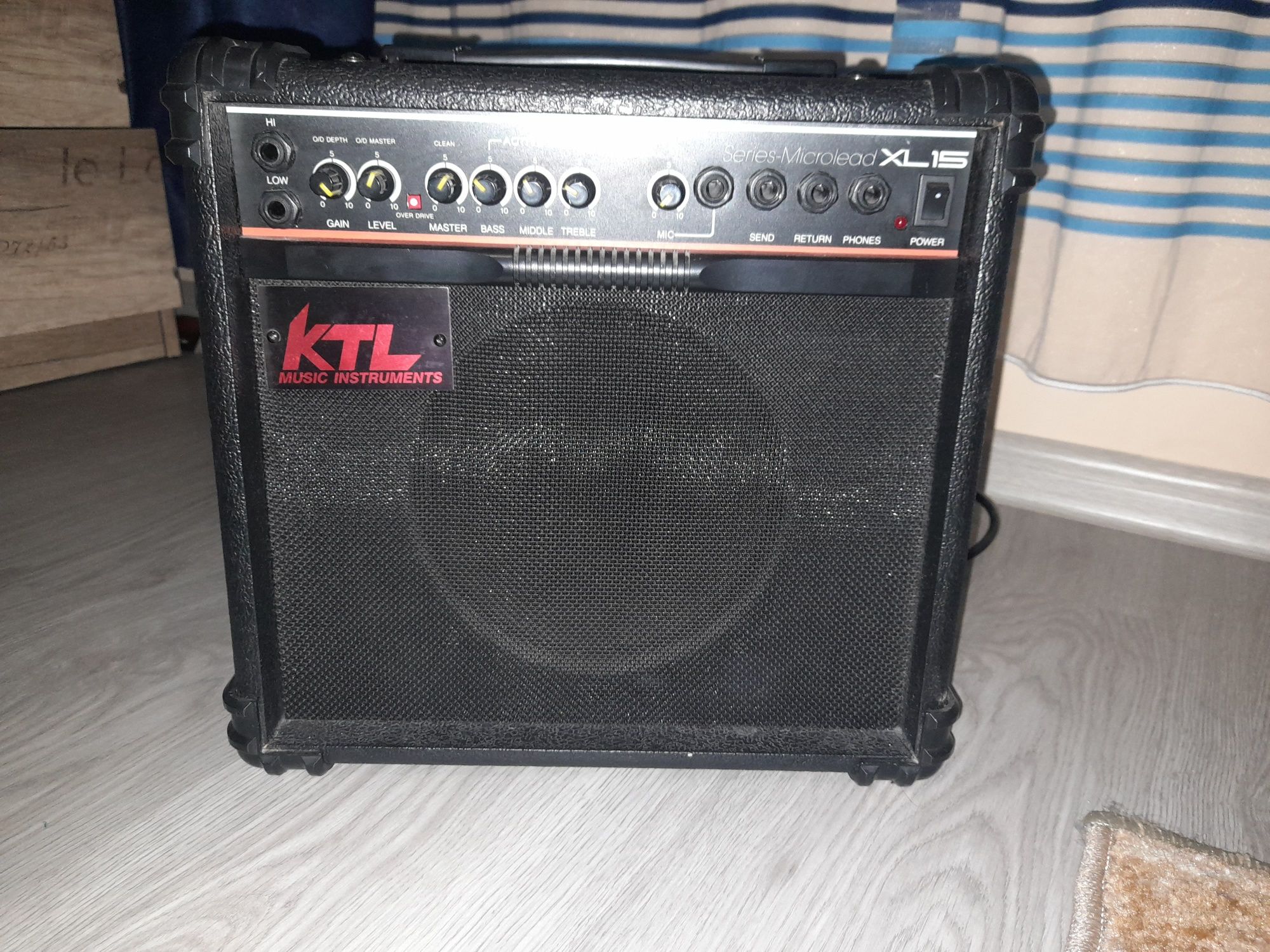 Усилвател за китара/ Guitar amplifier