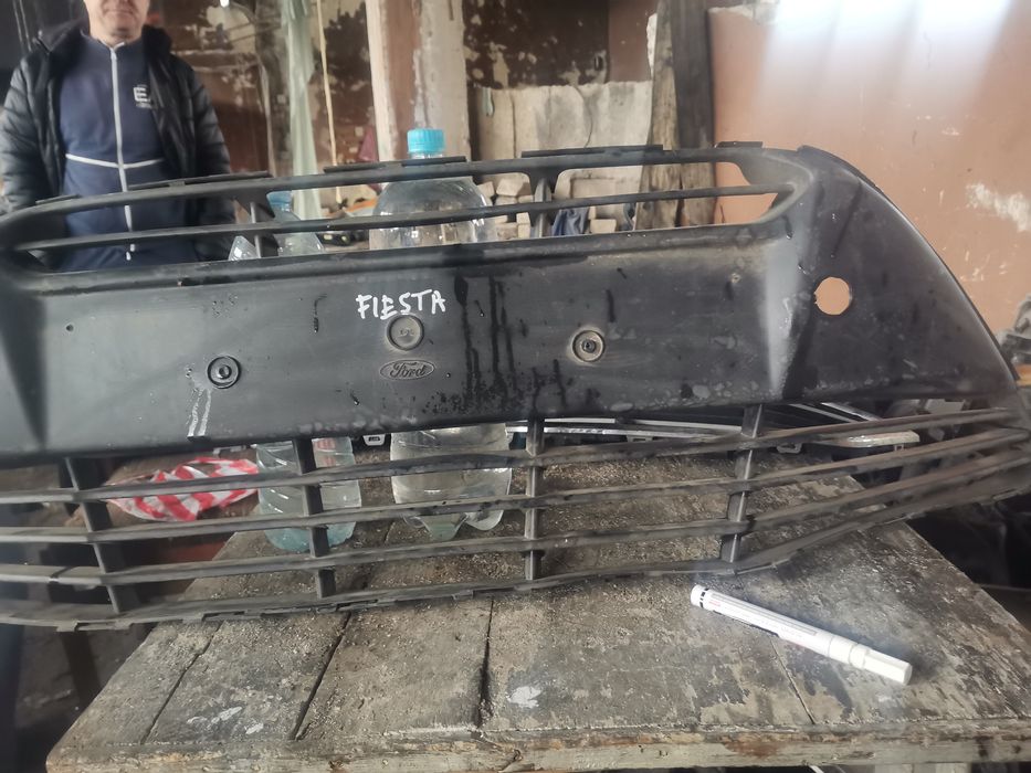 Оргинална Предна решетка Форд фиеста ford FIESTA