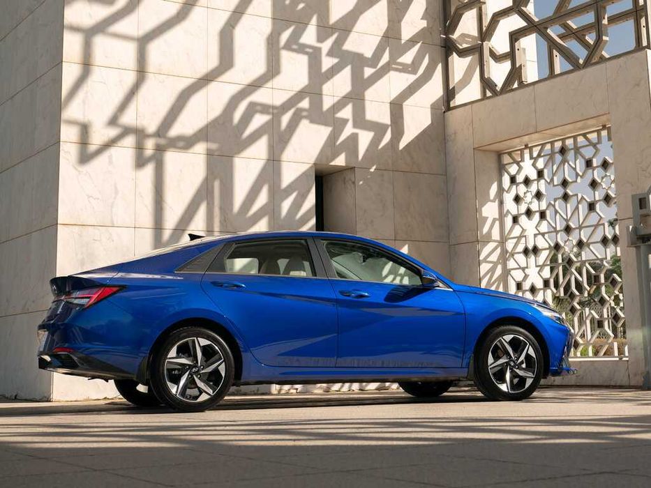 Elantra Ko'k 38ming probeg xolati yangi