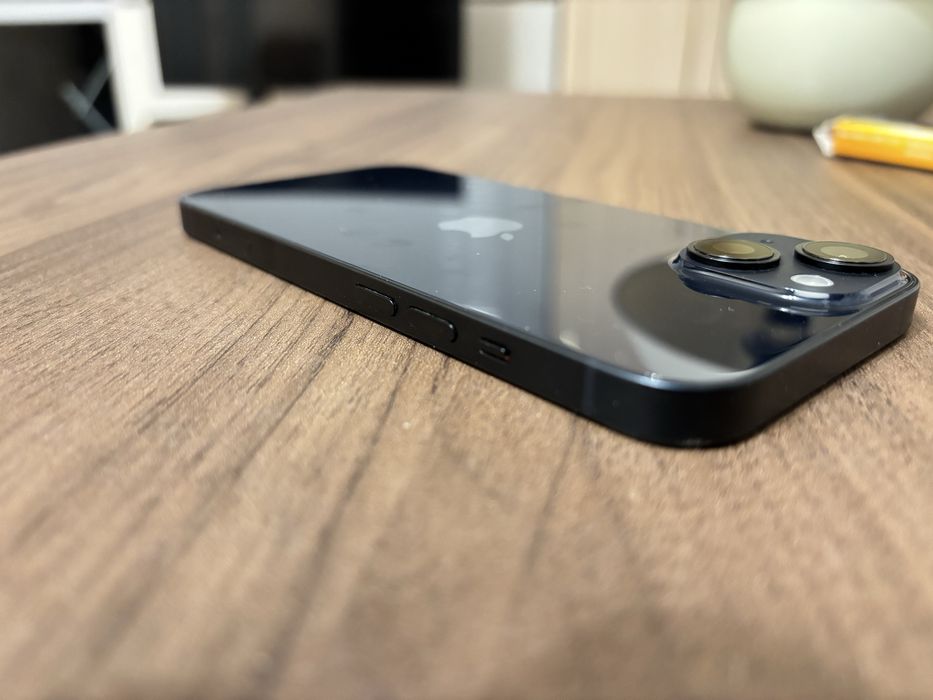 Iphone 14; доста запазен
