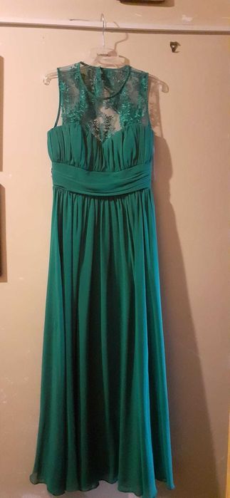 Vand rochie eleganta ocazii