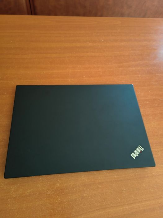 Leptop Lenovo T 490