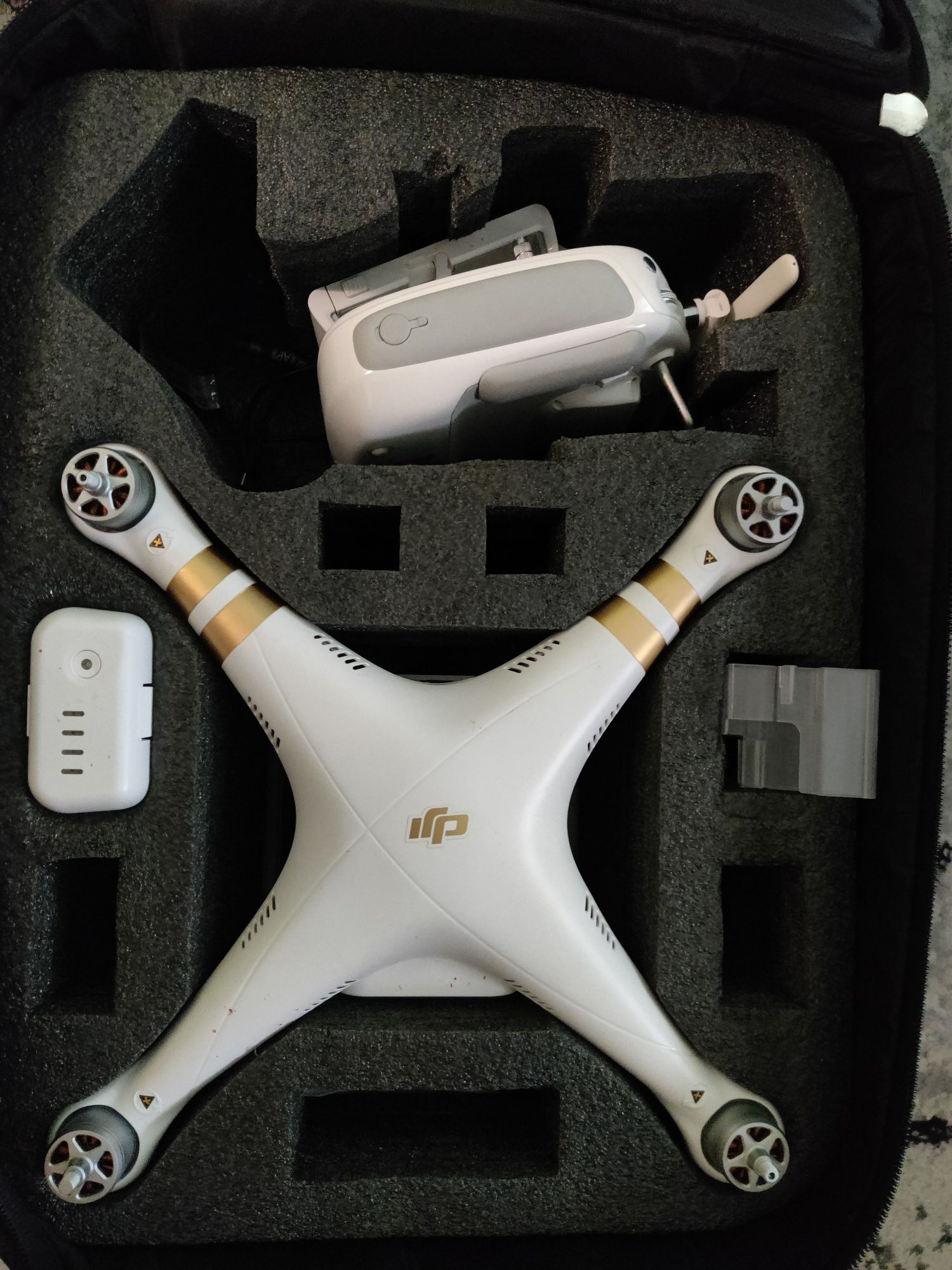Дрон DJI Phantom 3 Professional