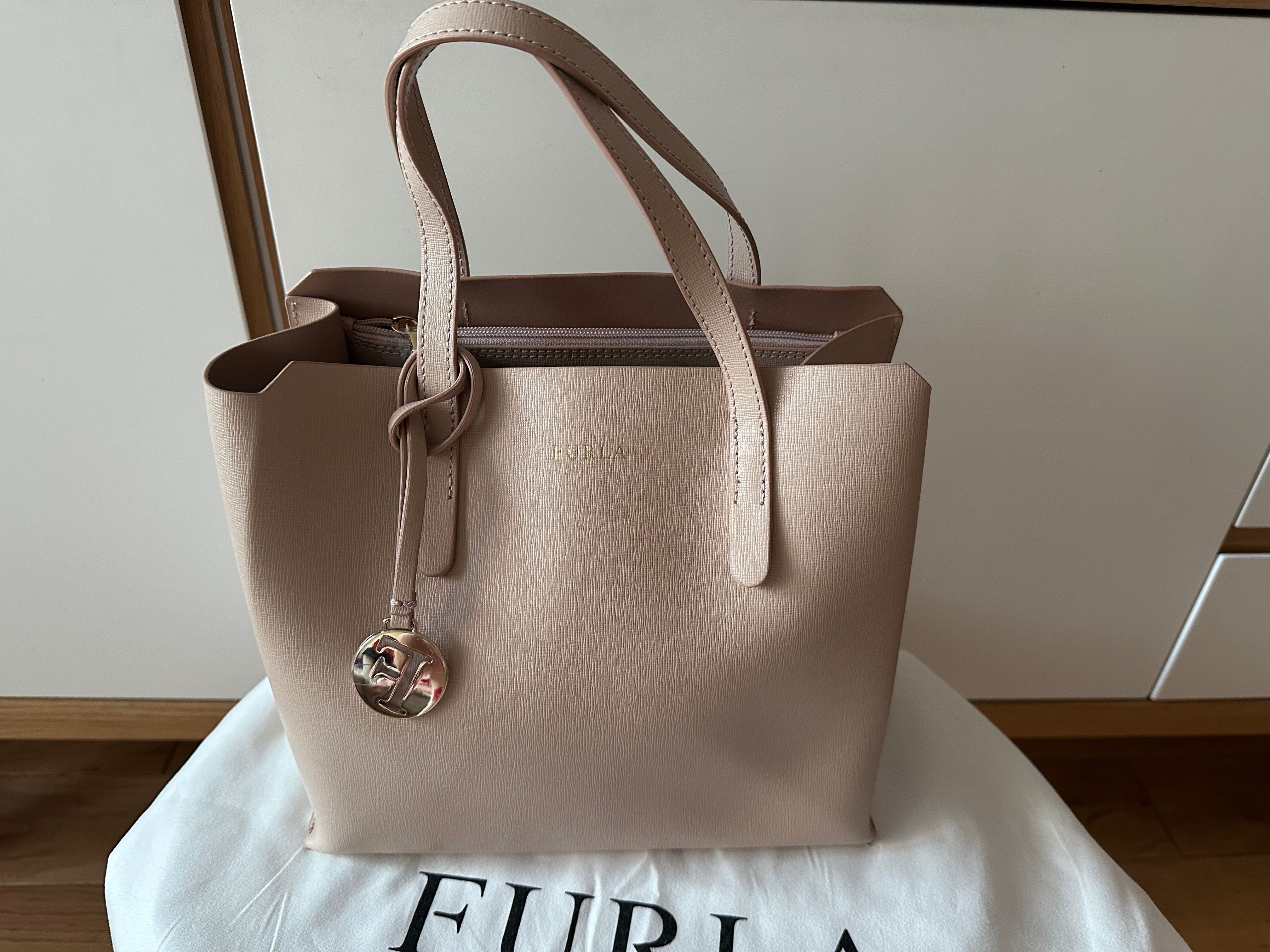 Нова дамска чанта Furla