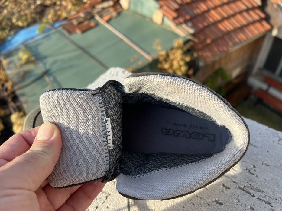 Lowa Gore-Tex 41 1/2 Mid