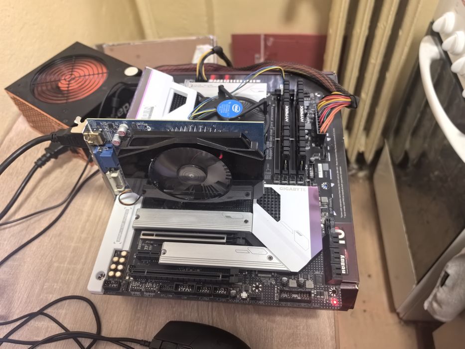 Kit gaming i5 11400f placa baza și rami 16g