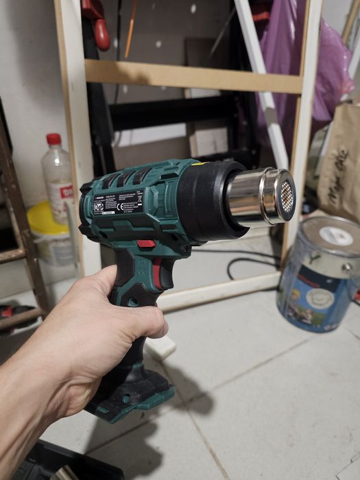 Suflanta cu aer cald Parkside pe baterie 20V