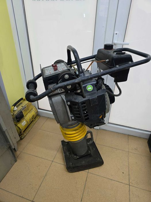 Трамбовка BOMAG BT 80 D