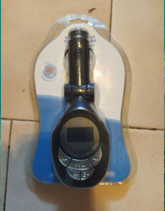 Transmițător / modulator FM la 12/ 24 v