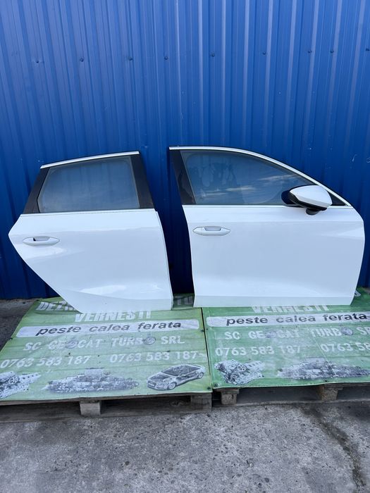 Geam ușă dreapta față Audi A3 8Y