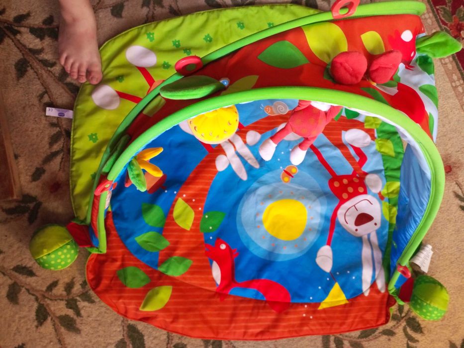 Детский развивающий коврик
