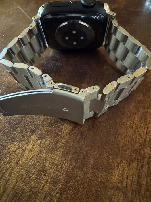 Apple Watch Series 8