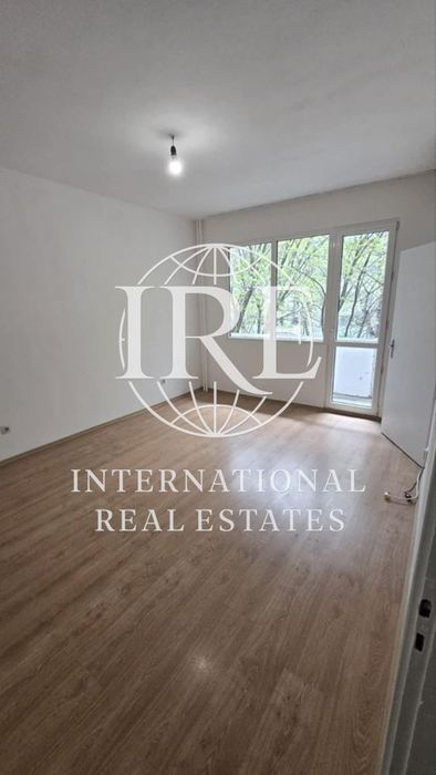Продава се Тристаен апартамент в Варна, Чайка - 75 кв.м за 2720 €/кв.м - Снимка #1