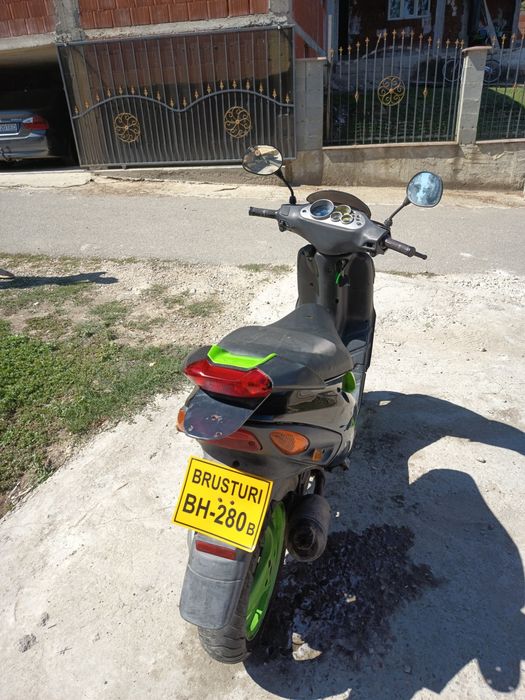 Vând scuter Piaggio