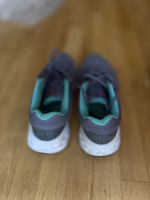 Малатонки Nike за спорт