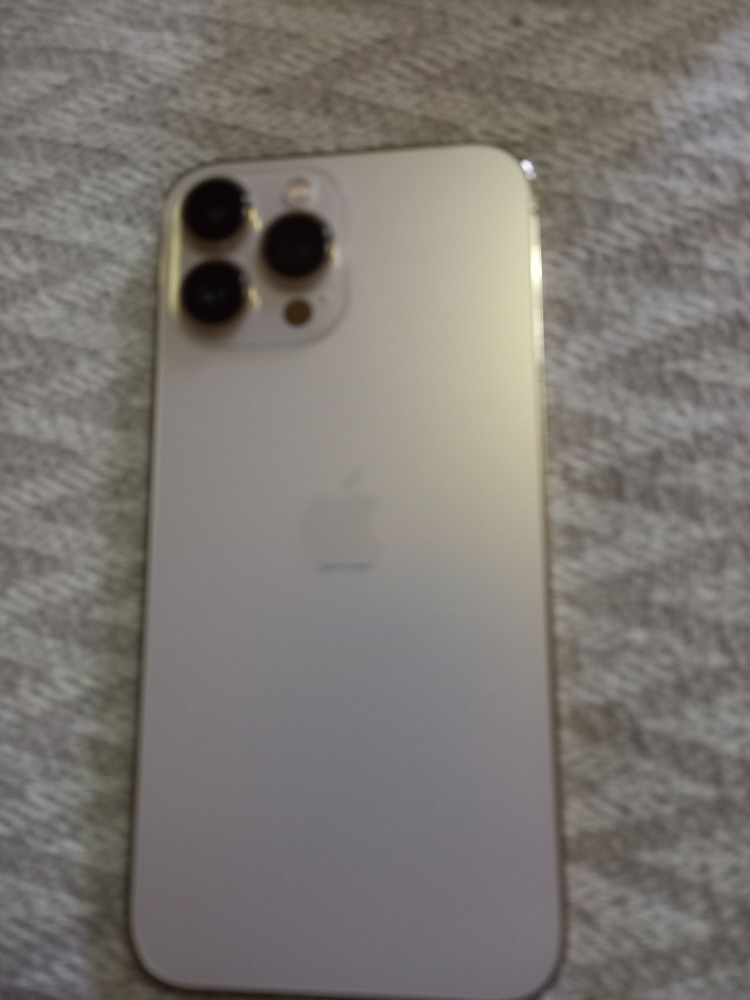 IPHONE 13 PRO MAX sotiladi idial.