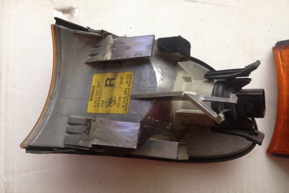 БМВ Е38 мигач ляв фейслифт десен 730д мигачи 740и 725 тдс Алпина бял М