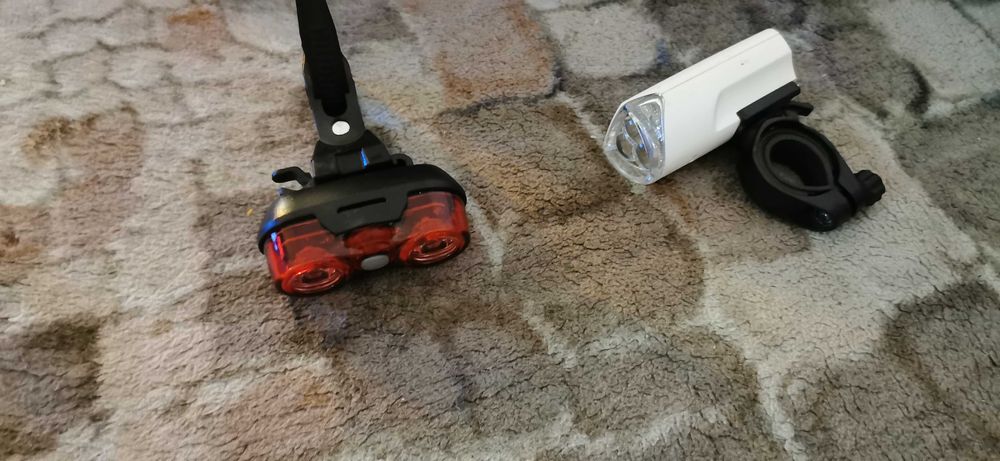 lumina rosie stop far  bicicleta trotineta