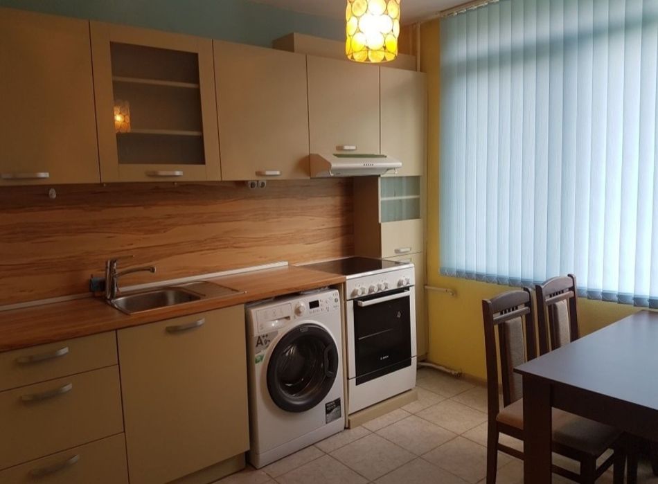 Хаджи Димитър двустаен 1000лв