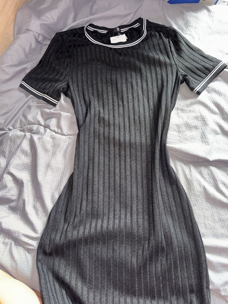 Дамска рокля H&M