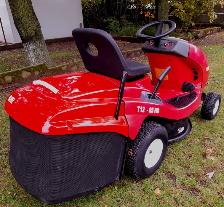 Tractoras tuns iarba Alko T12 Brigs&Stratton IC 11,5hp 85CM