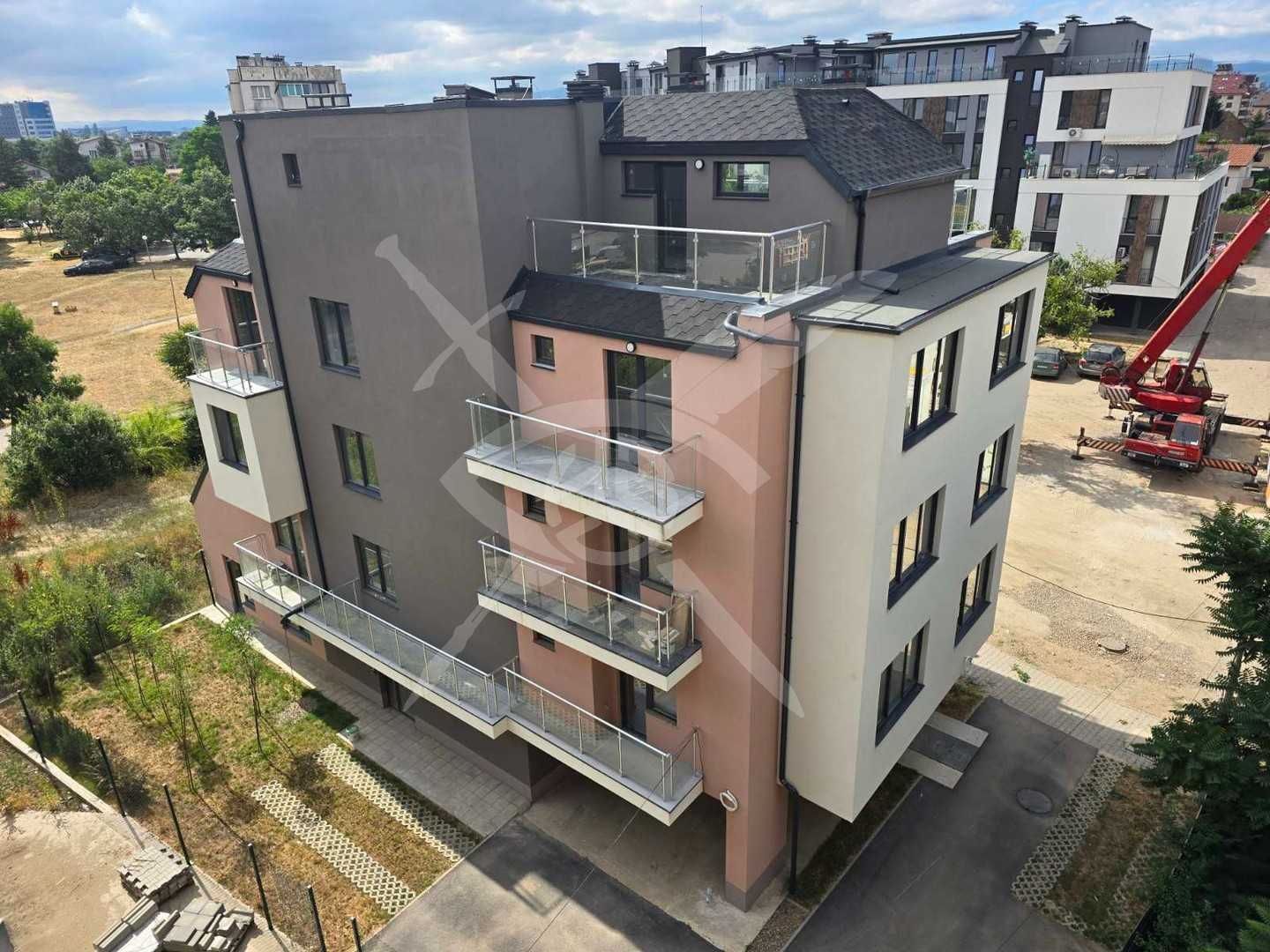 Тристаен апартамент в жк. Левски В № 52306