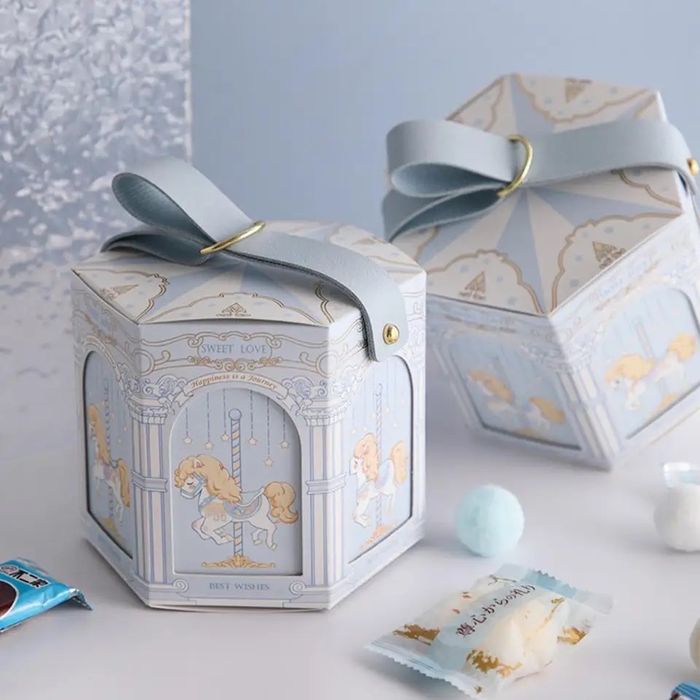 Cutii mărturie botez carusel bleu