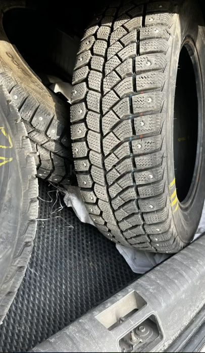 Продам шины комплект