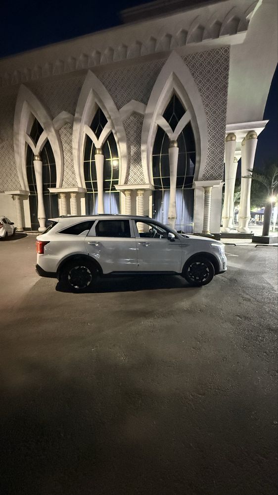 KIA Sorento 2025 года. Пробег 6.000 км. Новая.