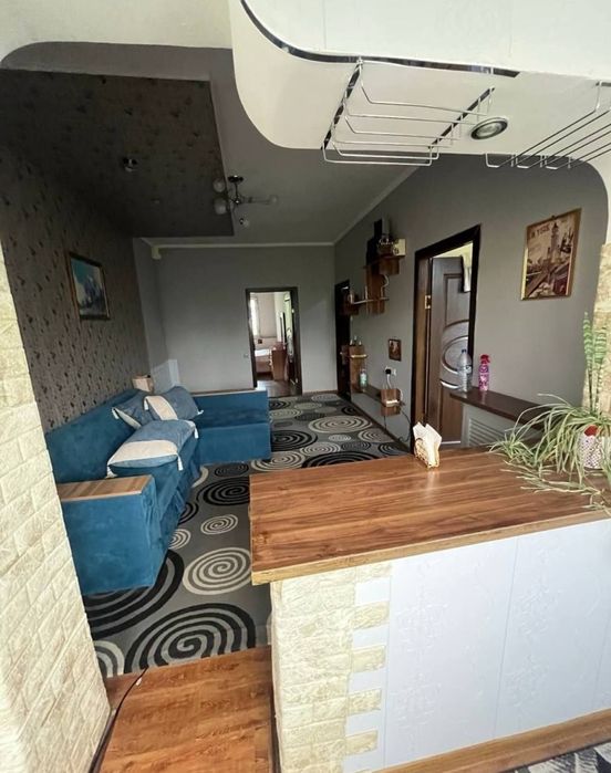 Срочно продаётся 2х комнатная 2/4/4. Чиланзар. Мебель и Техника