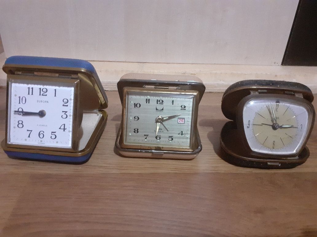 Ceasuri  vintage mecanice japoneze si germane de calatorie