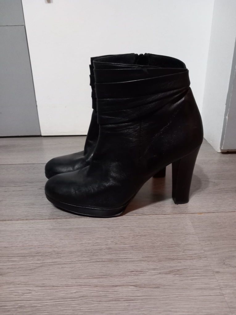 Botine femei cu toc