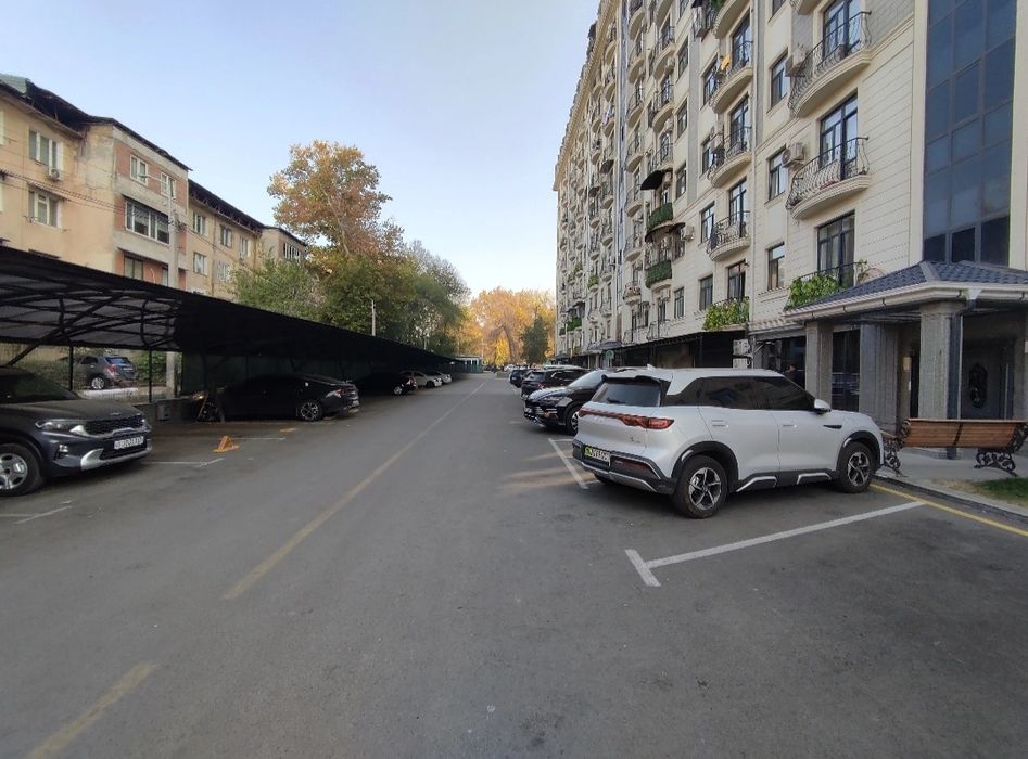 Navastroyka dom sotiladi.Yunsobod 4kv