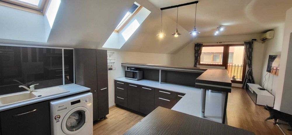Apartament cu 3 camere