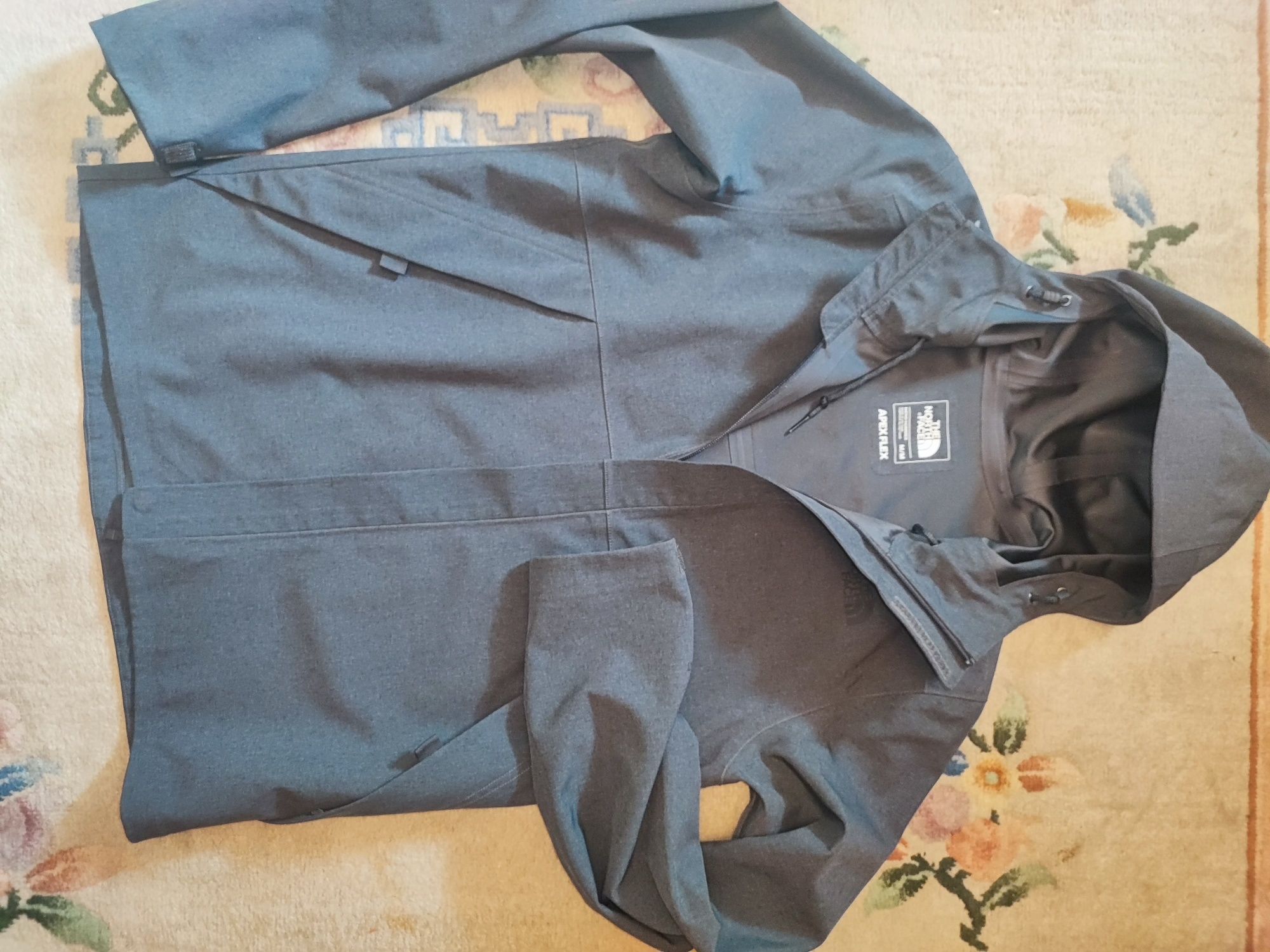 The North Face пухено яке